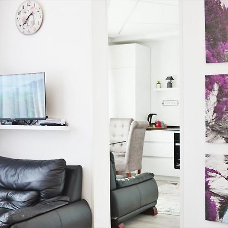 Cozy Apartment In Pristina Eksteriør billede